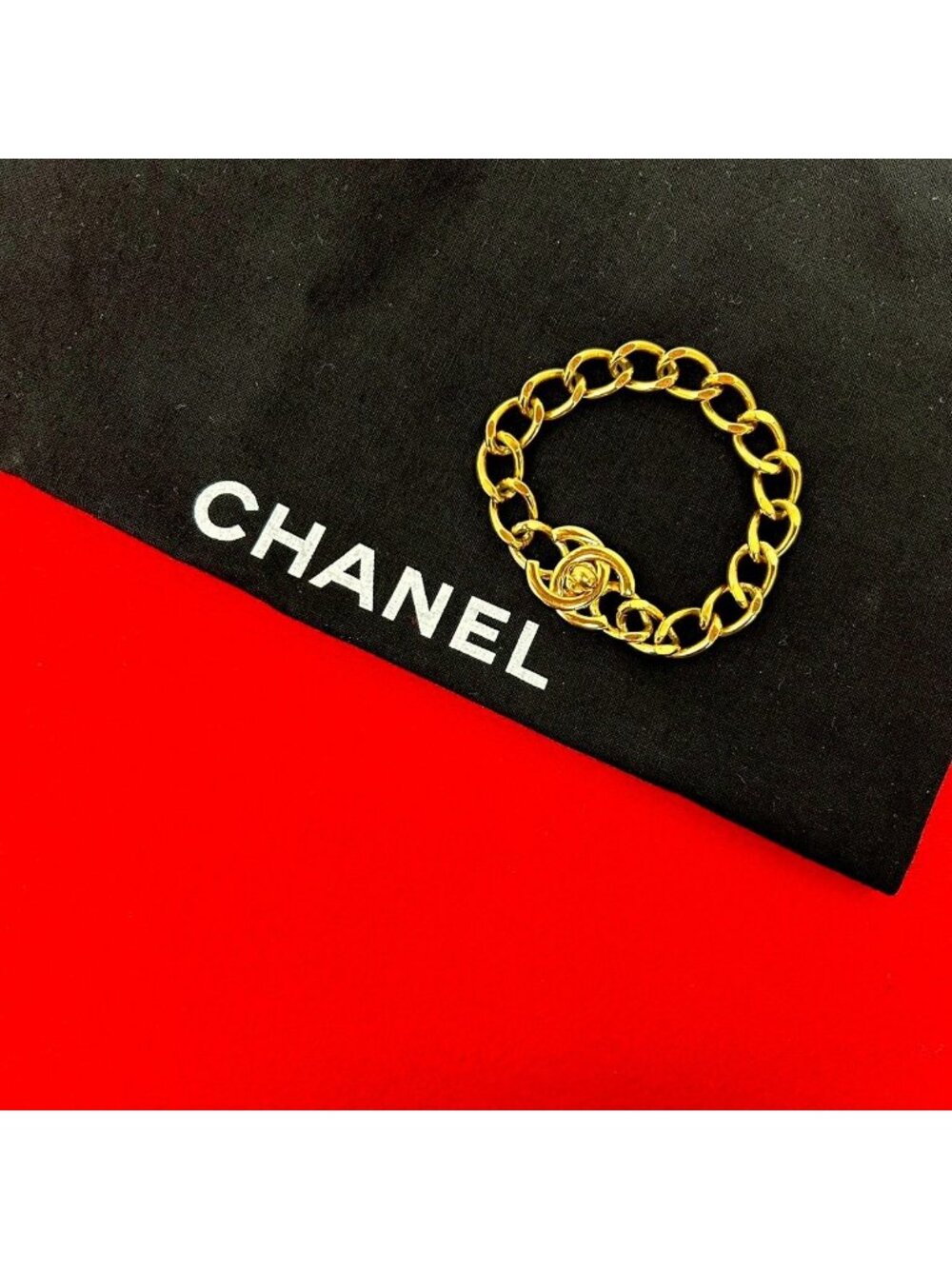 Chanel With 96P Vintage CC Logo Turnlock Motif Chain Bracelet Gold